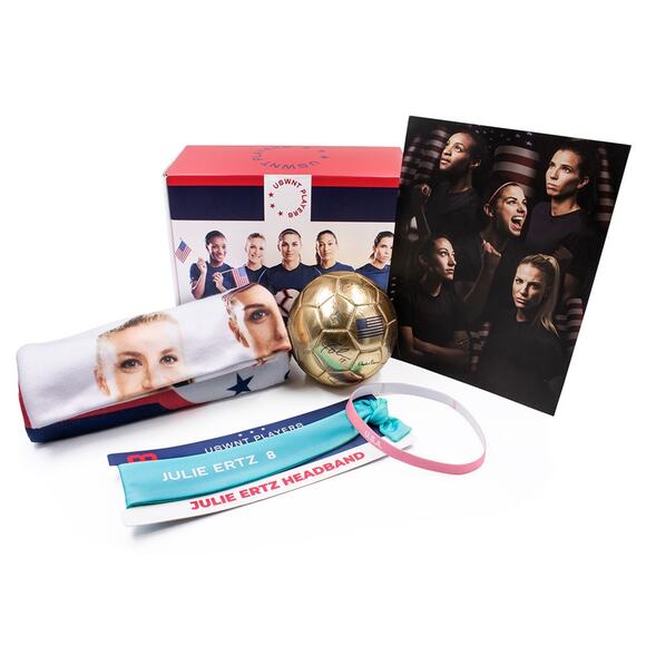 USA Womens National Soccer Team 2019 Collectors Box Set USWNT Players New - Picture 2 of 4